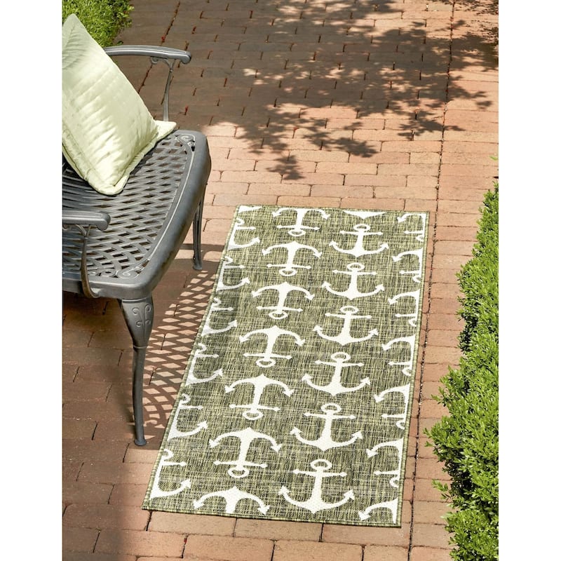 Outdoor Trisha Collection Area Rug - Green - 2'x7'10"