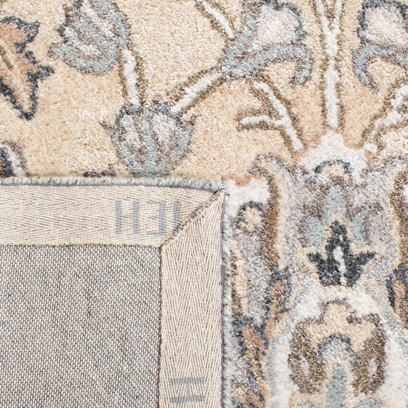 SAFAVIEH Handmade Bella Faith Modern Floral Wool Rug