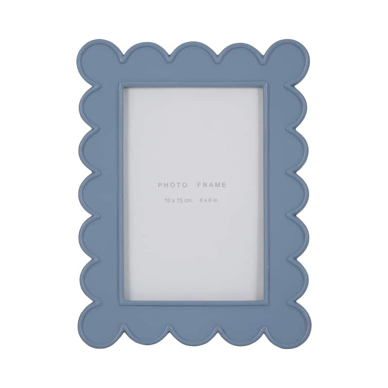 Sagebrook Home Resin Picture Frame with Scalloped Edges and Built-In Stand - 6" x 1" x 8"
