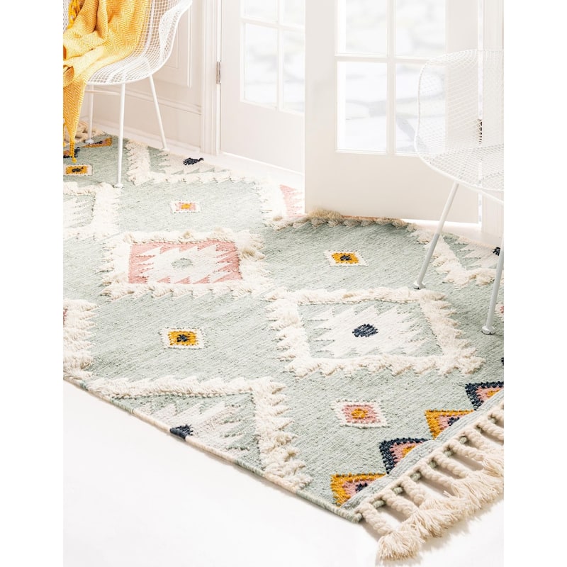 Southwestern/Lodge Izhobert Collection Area Rug