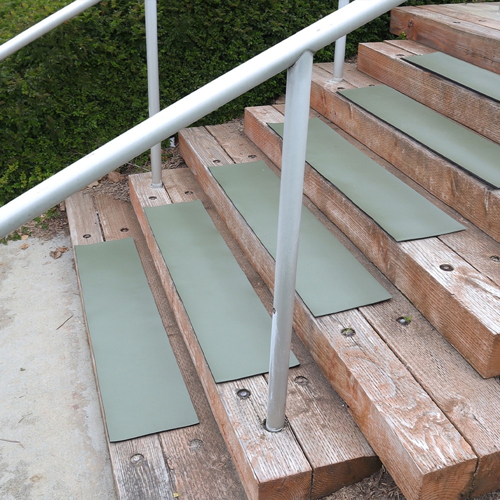 Rubber-Cal "TFS-126" Rubber Step Mats (6 pack) - 5mm