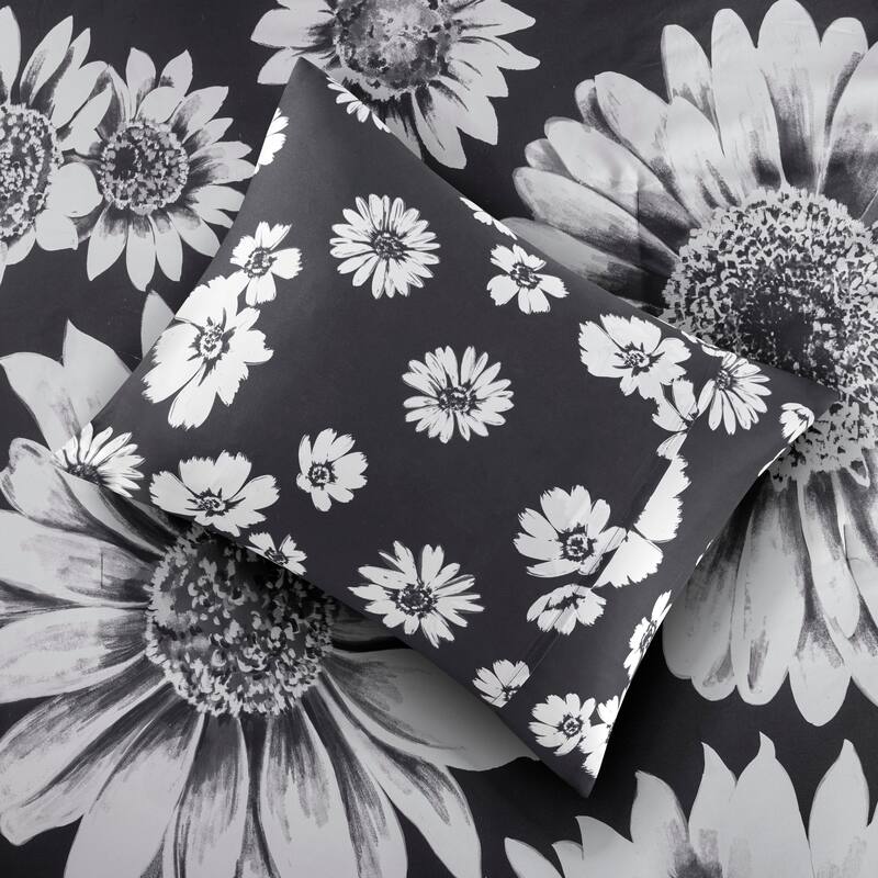 Intelligent Design Lilith Floral Reversible Comforter Set
