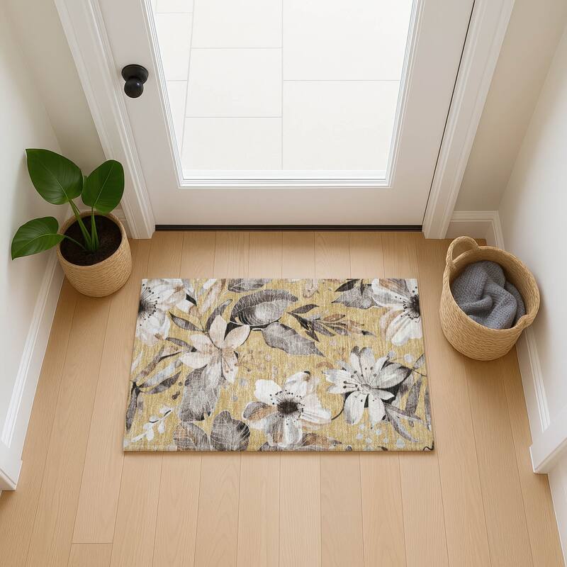 Machine Washable Indoor/ Outdoor Floral Chantille Rug