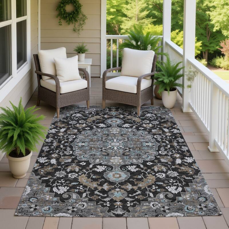 Machine Washable Indoor/ Outdoor Traditional Indore Chantille Rug