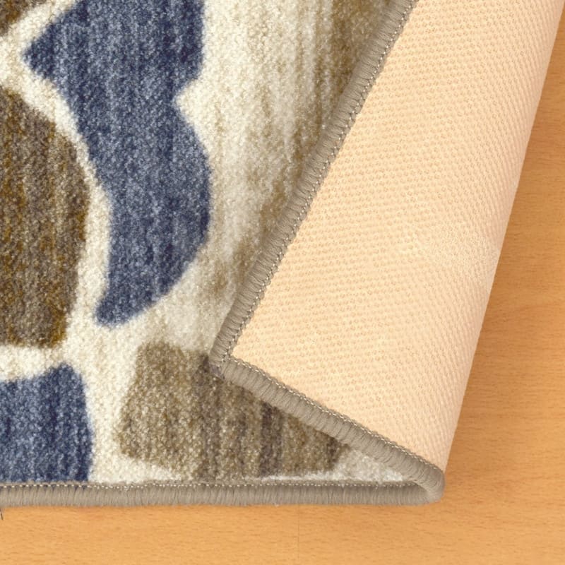 Superior Roselyn Traditional Oversized Floral Scroll Non-Slip Area Rug