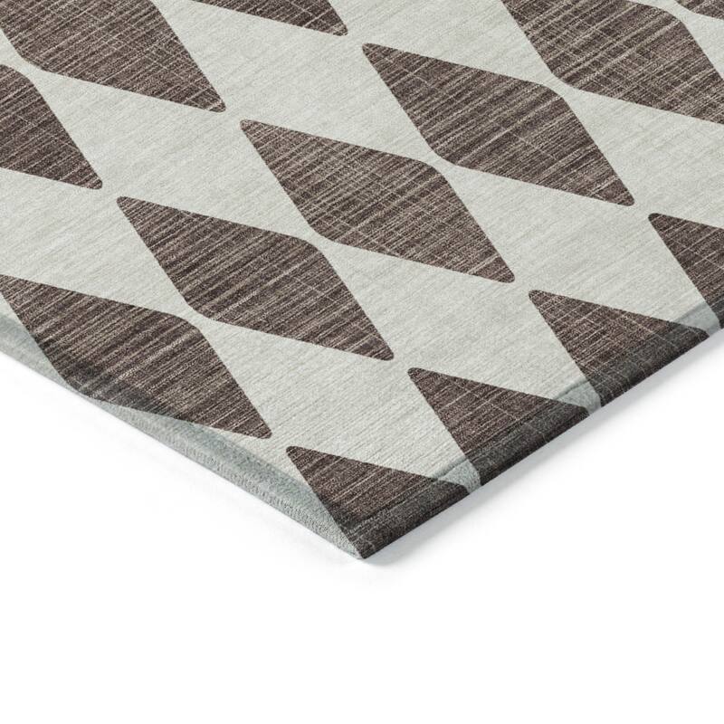 HomeRoots Geometric Transitional Rectangle Outdoor Rug