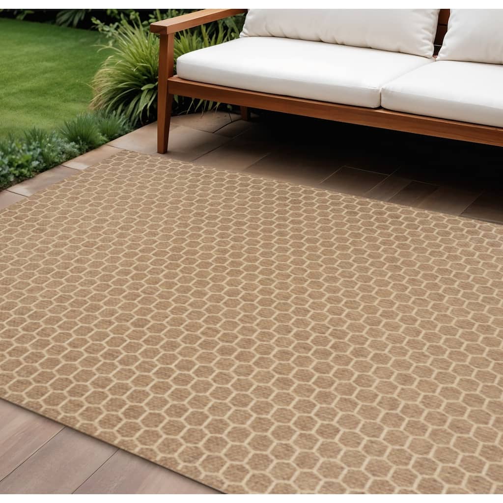 HomeRoots Geometric Modern Rectangle Outdoor Rug - 9' X 12'