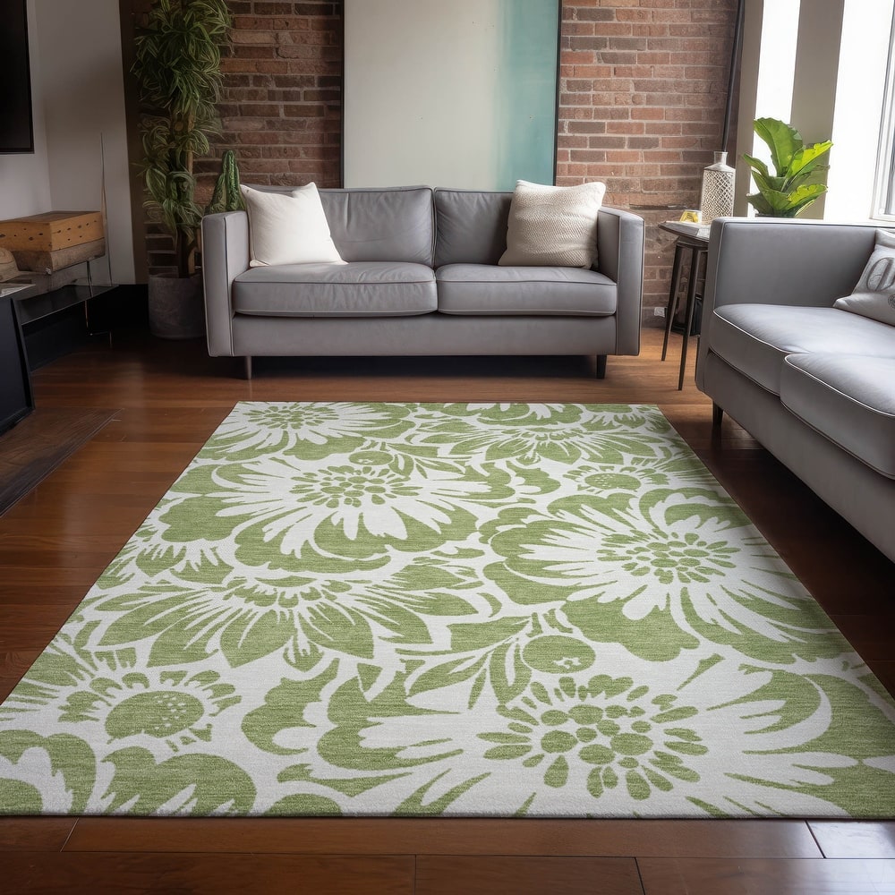 Machine Washable Indoor/ Outdoor Whimsy Floral Chantille Rug