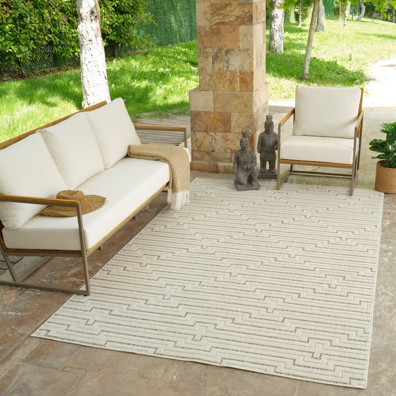 Elto Sleek Geometric Weather Resistant Current & Stylish Outdoor Rug