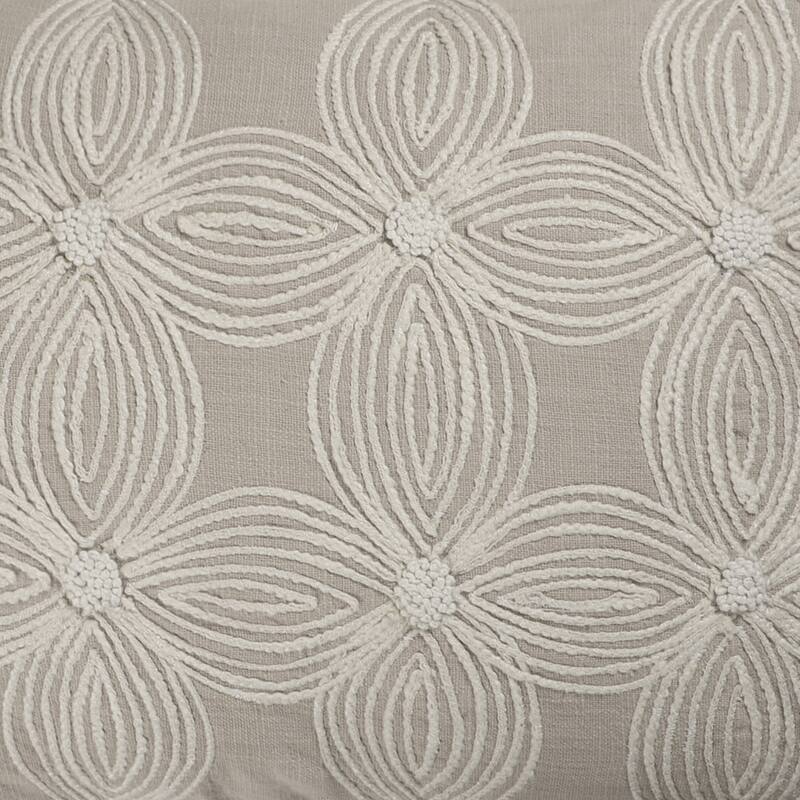 Sevita Handmade Beige/Ivory Floral Cotton Throw Pillow, 16" x 24"