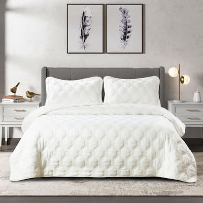 Home Soft Things 3 Piece Oversized Bradly Down Alternative Quilts Set