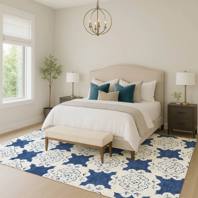 Machine Washable Indoor/ Outdoor Global Motif Chantille Rug