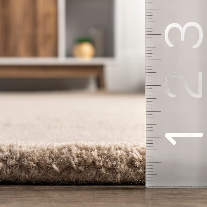 Nuloom Marianne Handmade Wool Border Area Rug