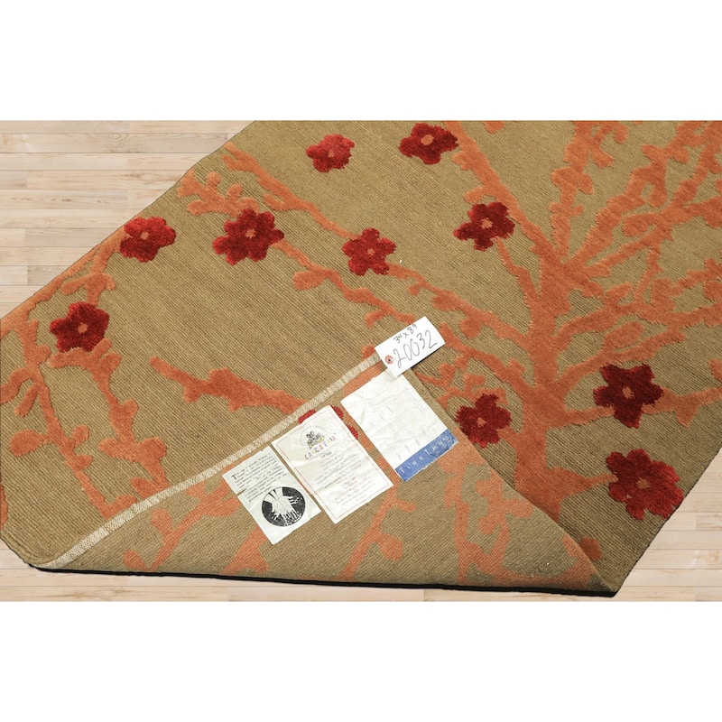 3x8'9'' Tibetano Runner Hand Knotted Wool & Silk Mint Tibetan Boho Low Pile Rug - 3' x 8' 9''