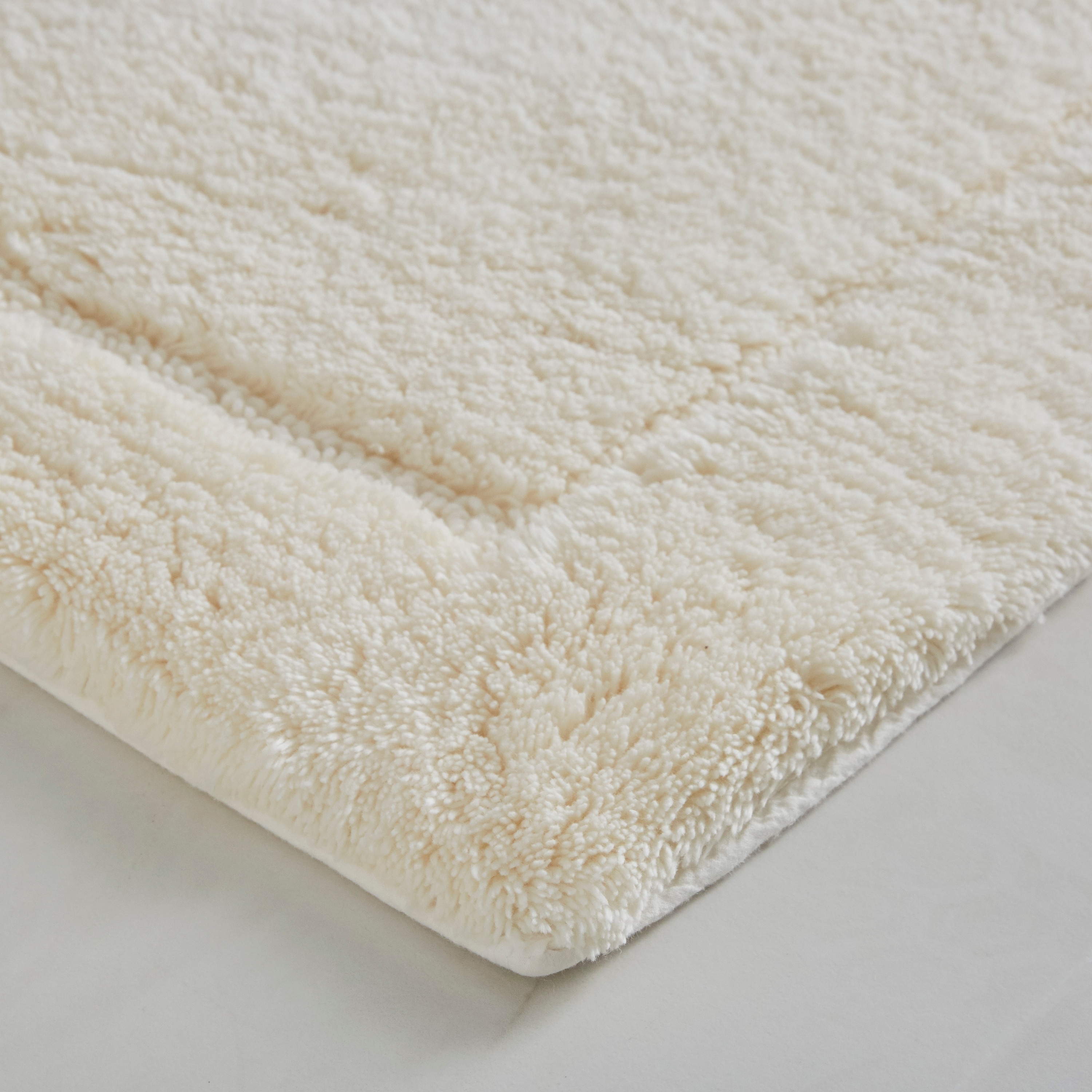 Mohawk Home Regency Bath Rug - On Sale - Bed Bath & Beyond - 21174202