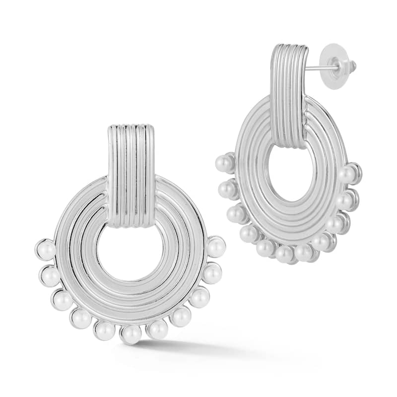 Chloe & Madison Pearl Ribbed Stationary Door Knocker Earrings - Silver