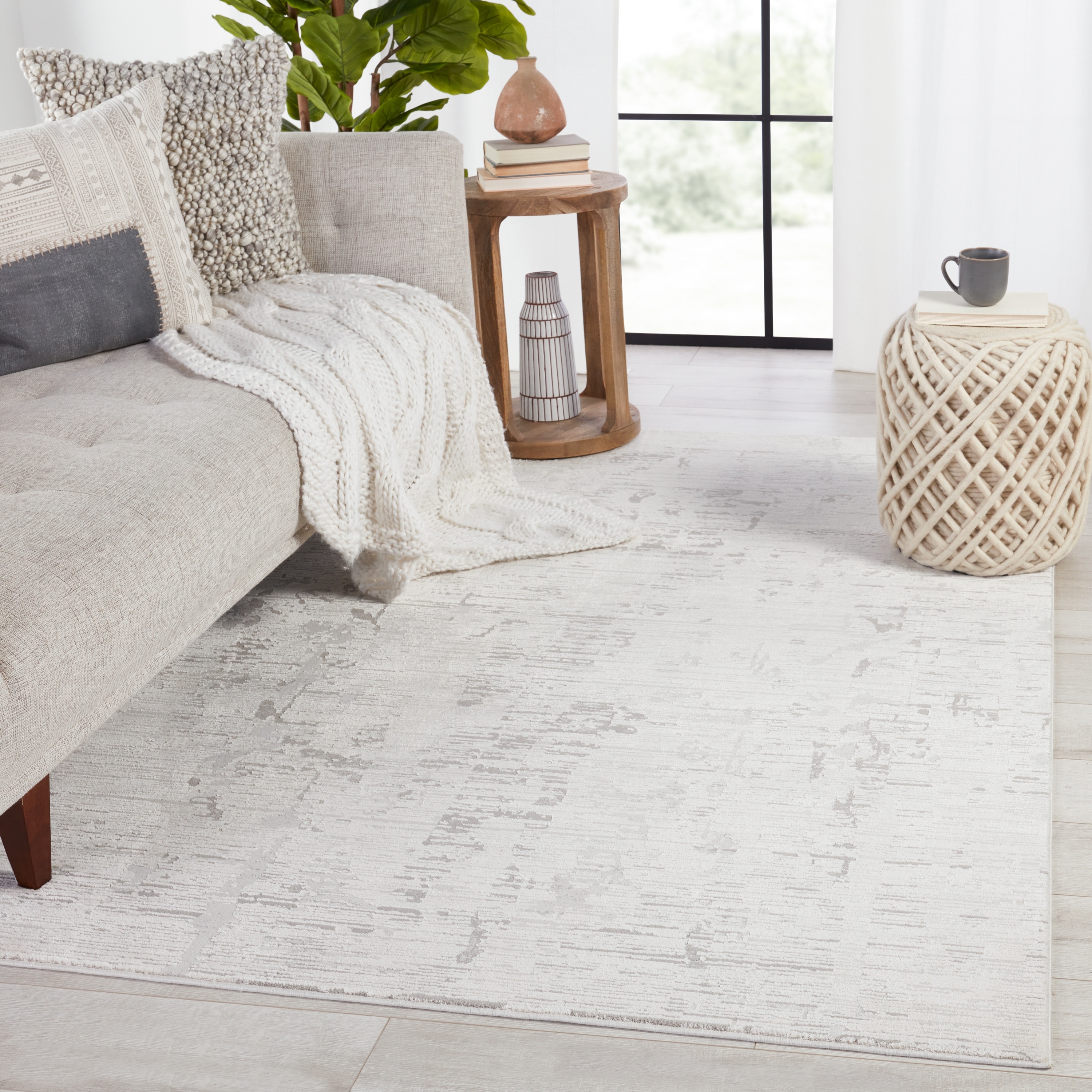 Doyle Abstract Ivory/ Gray Area Rug