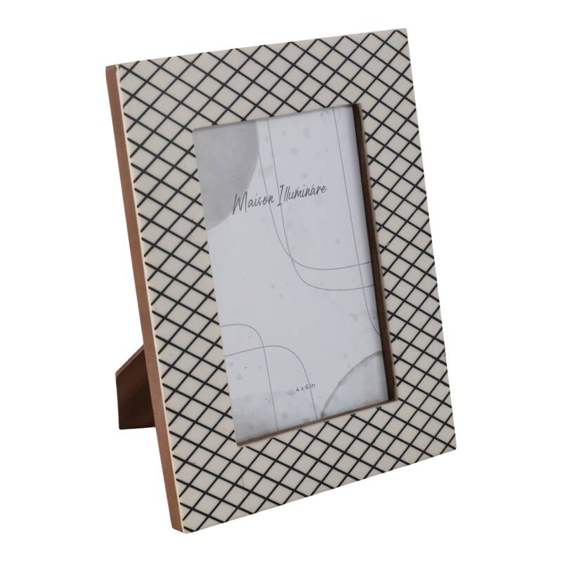 Resin Wood Diamond Pattern Photo Frame - Black, 4x6 in.