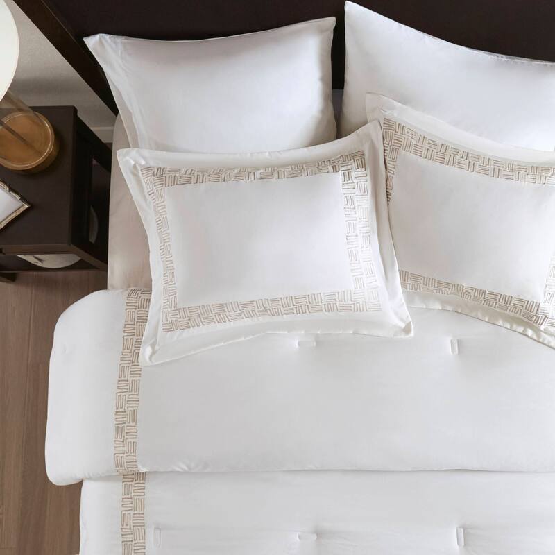 Harbor House Nile 4 Piece Cotton Sateen With Embroidery Oversized Comforter Set