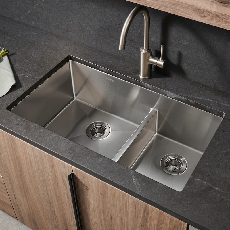 Ruvati 36-inch Low-Divide Undermount 60/40 Double Bowl 16 Gauge Stainless Steel Kitchen Sink - 36" x 19" - 36" x 19″