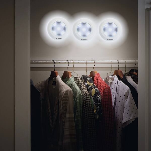 Shop Emson Stick On Led Puck Lights With Wireless Remote Control Battery Operated Lighting For Closets Under Cabinets Overstock 25557886