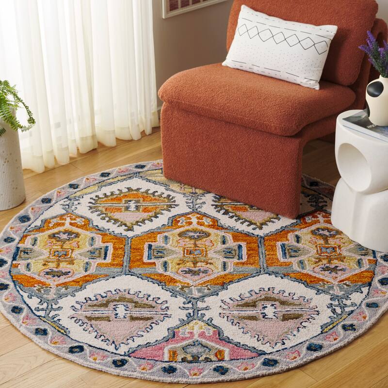 SAFAVIEH Handmade Aspen Azima Bohemian & Eclectic Wool Rug - 5' Round - Red/Ivory