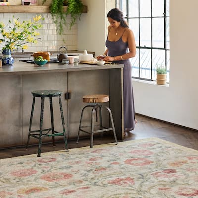 Padma Lakshmi Sufi Hand-Tufted Floral Motif Wool-Blend Rug
