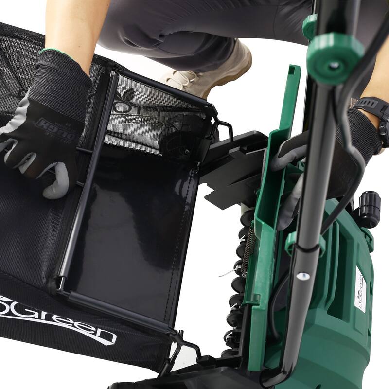 Garden Scarifier, 2-in-1 13INCH Dethatcher 12 Amp Electric Lawn ,Removable Collection Bag extra large 31.7QT