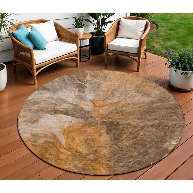 HomeRoots Abstract Transitional Rectangle Outdoor Rug - 8' Round
