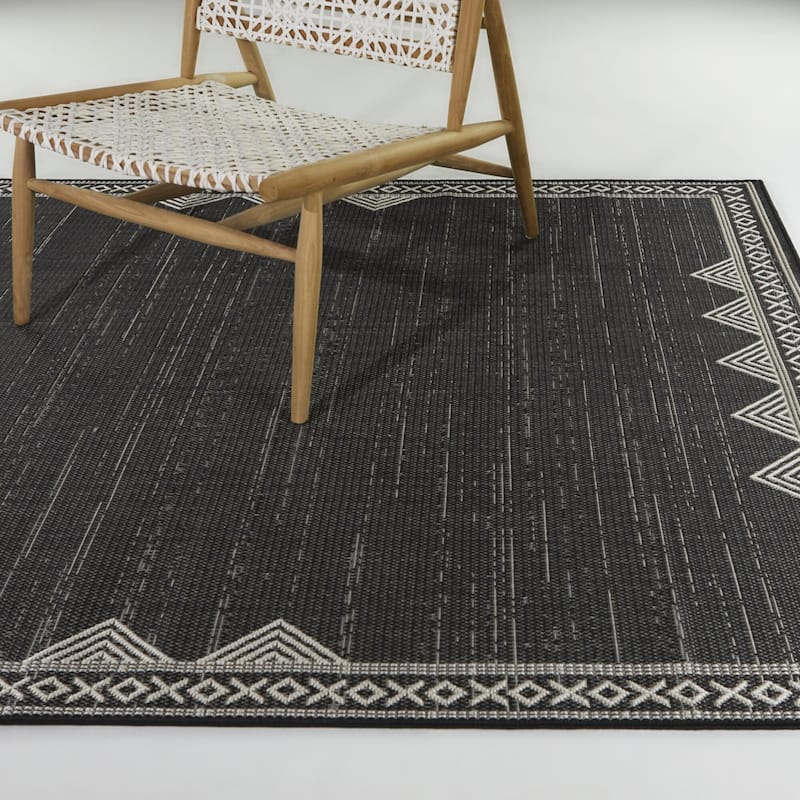 Belieu Recycled Tribal Border Indoor/Outdoor Area Rug