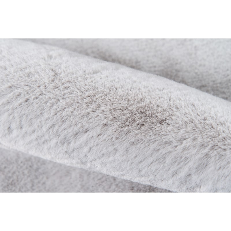 Momeni Suave Shag Polyester Machine Made Shag Rug