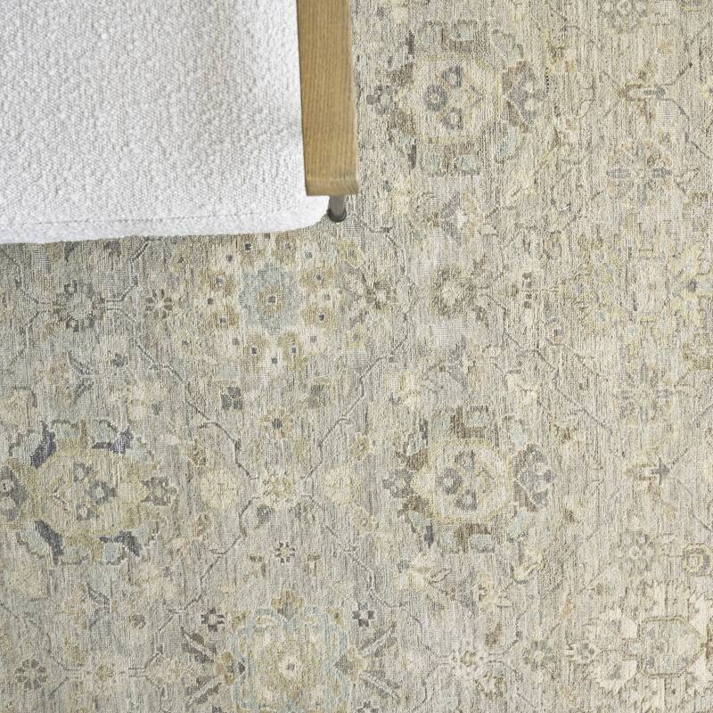 EXQUISITE RUGS Heirloom Hand-knotted New Zealand Wool Khaki Area Rug.