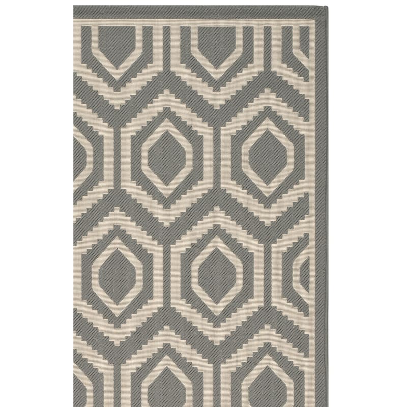 SAFAVIEH Courtyard Carolee Indoor/ Outdoor Patio Backyard Rug