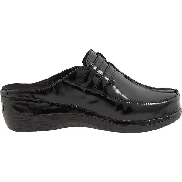 spring step happy clog