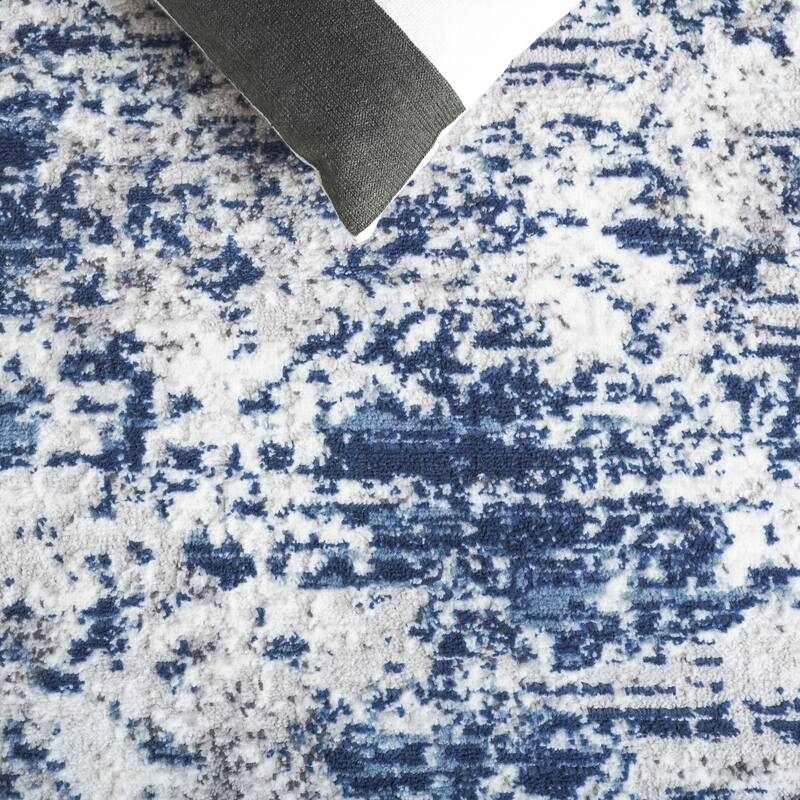 SAFAVIEH Amelia Modern Abstract Rug