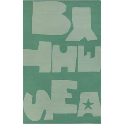 Hand-Hooked Hallie Novelty Indoor/ Outdoor Area Rug