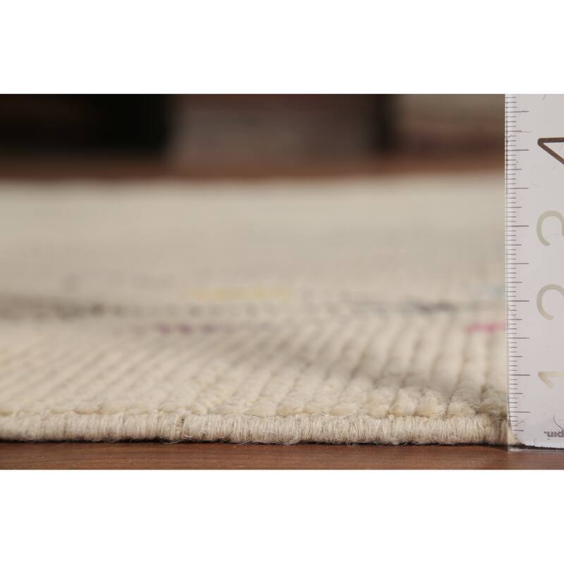 Beige / Ivory Moroccan Area Rug Hand-Knotted Wool Carpet - 6'0"x 9'7"