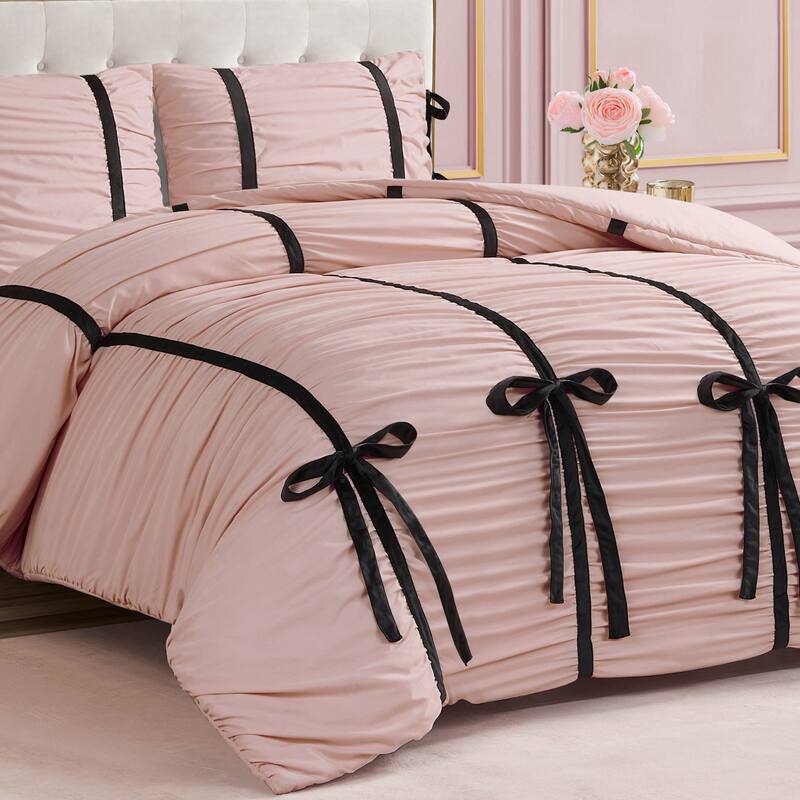 Juicy Couture Amelie Bows Ruched Comforter Sets