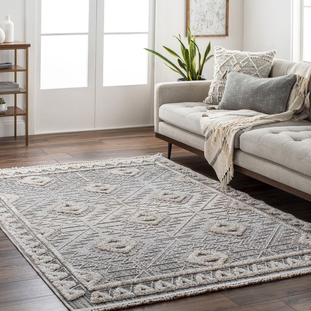 Livabliss Transitional Zaragoza Medallion Area Rug