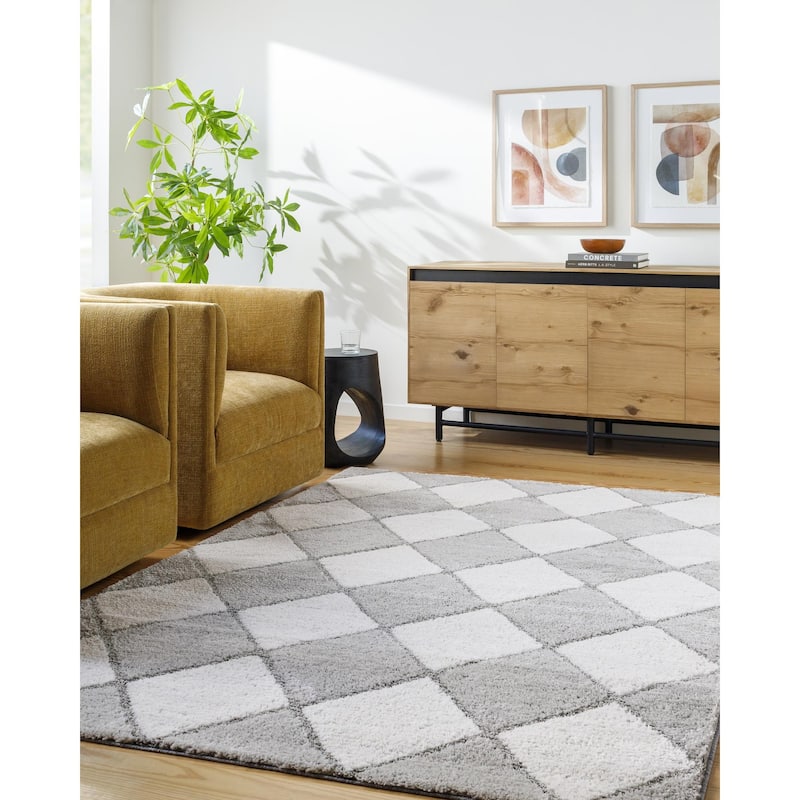 Livabliss Delight Shag Global Area Rug - Gray/White - 5' 3" x 7'