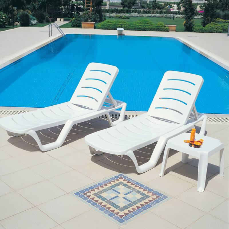 Set of 2 White Stackable Square Patio Side Tables 16"