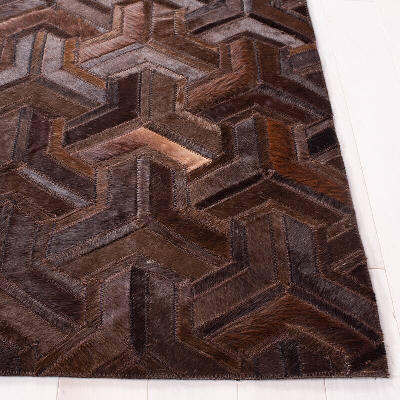 SAFAVIEH Handmade Studio Leather Kyla Modern Rug