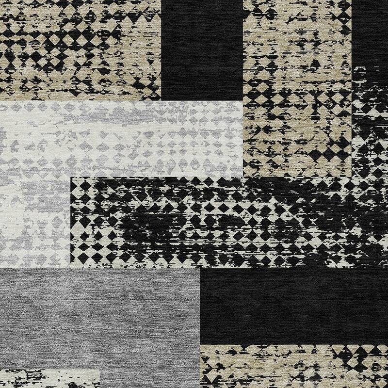HomeRoots Geometric Transitional Rectangle Outdoor Rug