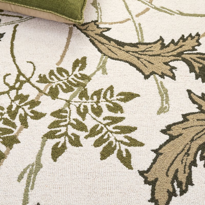 SAFAVIEH Handmade Jardin Jarka Floral Wool Rug