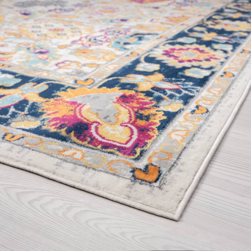 Dynah Bohemian & Eclectic Oriental Indoor Area Rug