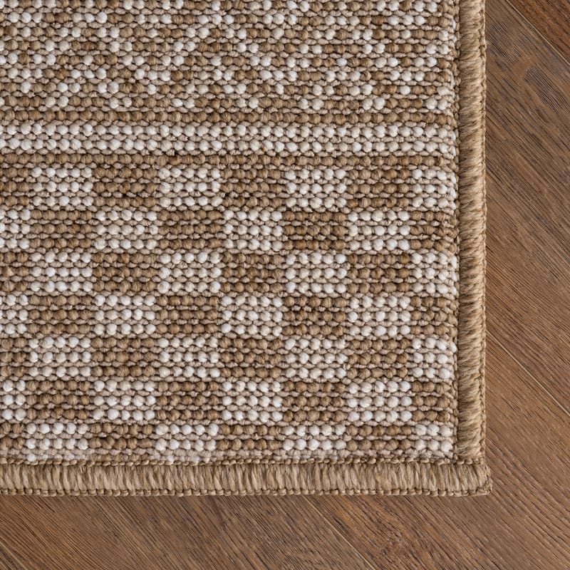 Nuloom Isavelle Modern Chevron Indoor/Outdoor Area Rug