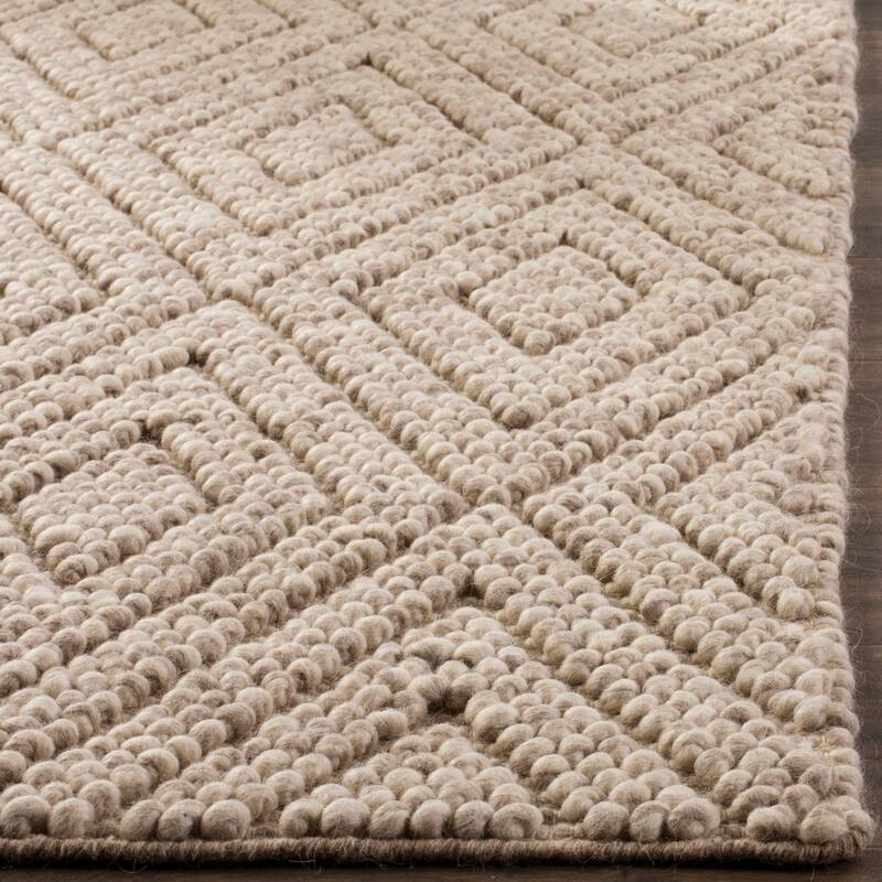 SAFAVIEH Natura Edita Handmade Wool Rug