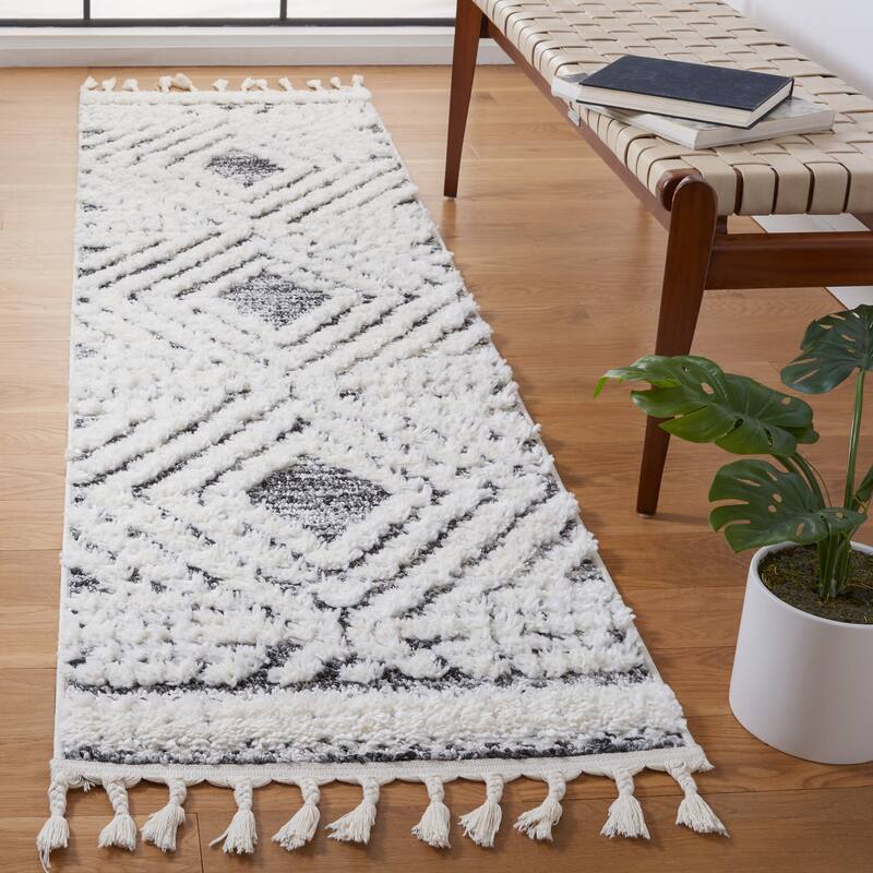 SAFAVIEH Moroccan Tassel Shag Antonina 2-inch Thick Rug - 2'3" x 10' Runner - Ivory/Grey
