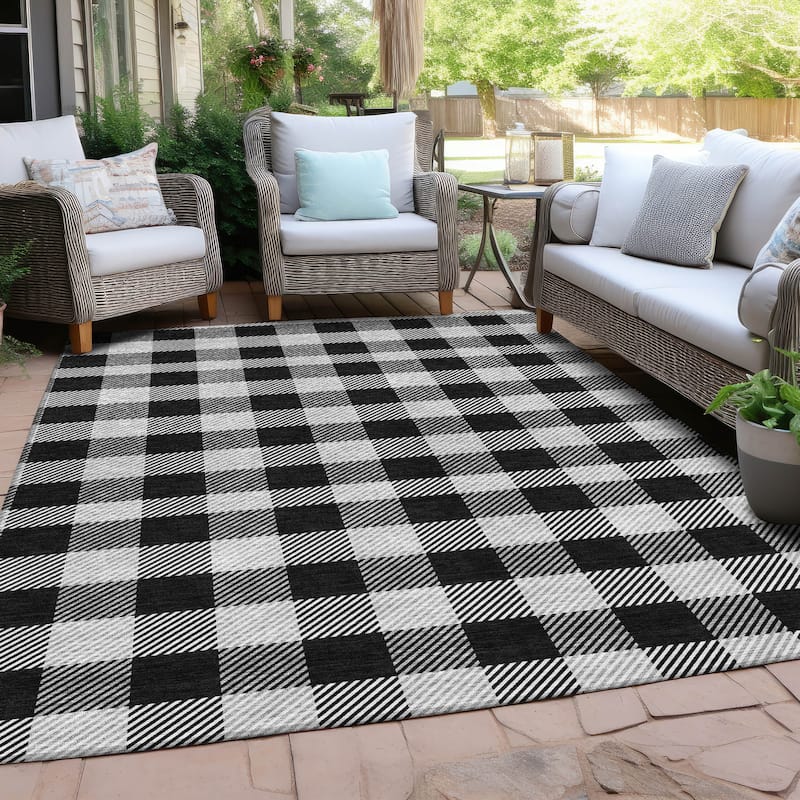 Machine Washable Indoor/ Outdoor Chantille Plaid Stripe Rug - Black - 3' x 5'