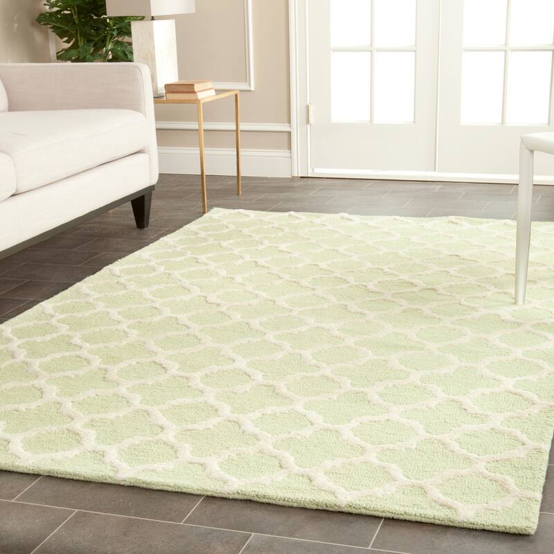 SAFAVIEH Handmade Cambridge Touria Modern Moroccan Wool Rug - 8' x 10' - Light Green/Ivory